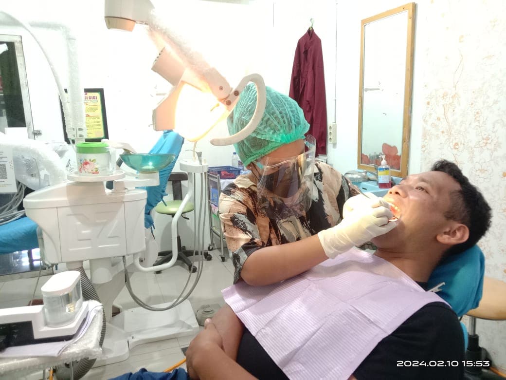 Klinik Simpang Pemda - Pelayanan Hebat Pengobatan Tepat - Klinik Terbaik di Kota Medan - Konsultasi Gigi Oleh : Rafita Sigalingging, A.Md.Kes